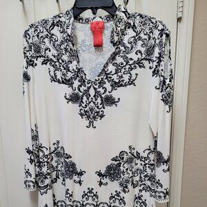 V Christina black/white cold shoulder tunic Size L